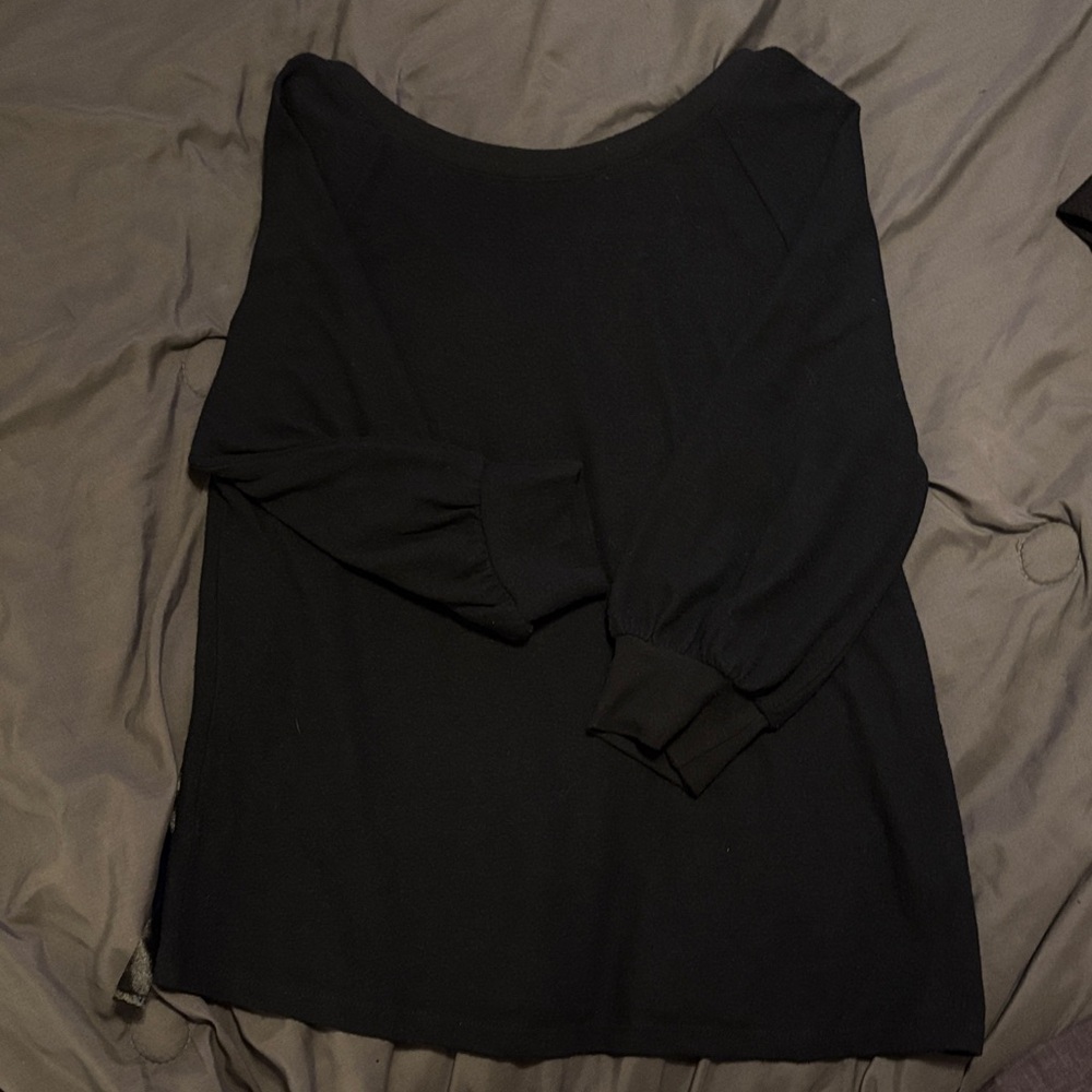 Tresics Black Women's Sweatshirt